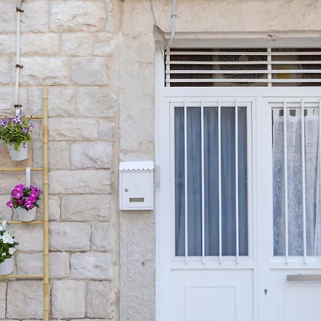 100 Passi Dal Castello *